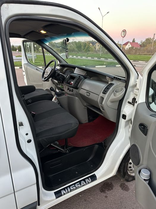 Nissan primasta пасажир