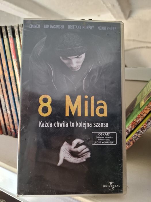8 Filmów. Filmy na kasetach VHS