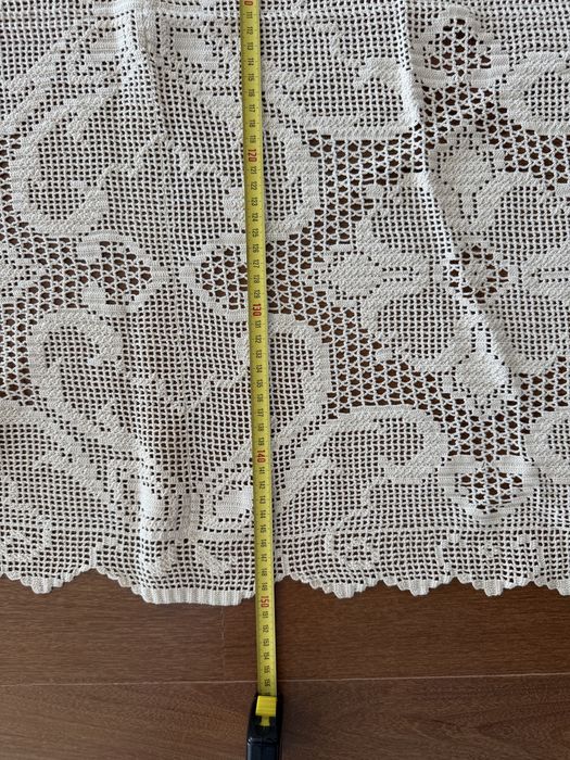 Colcha de renda feita à mão