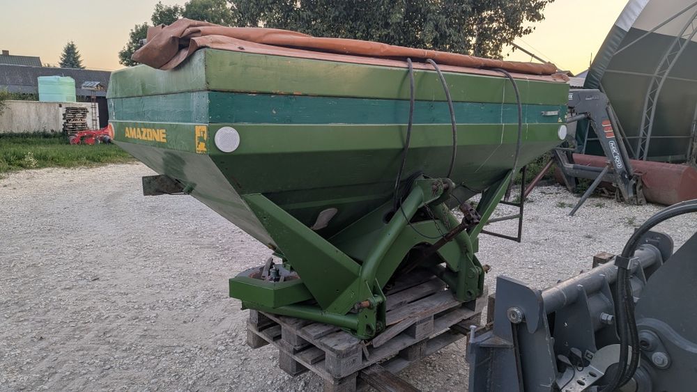 Rozsiewacz nawozu amazone za-u 1501
