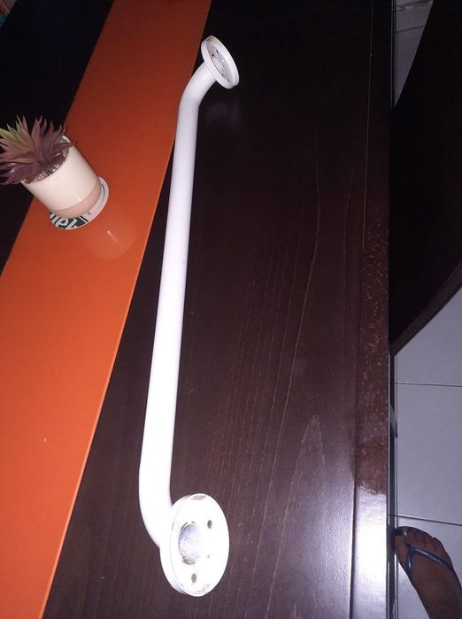 Barra de apoio de duche