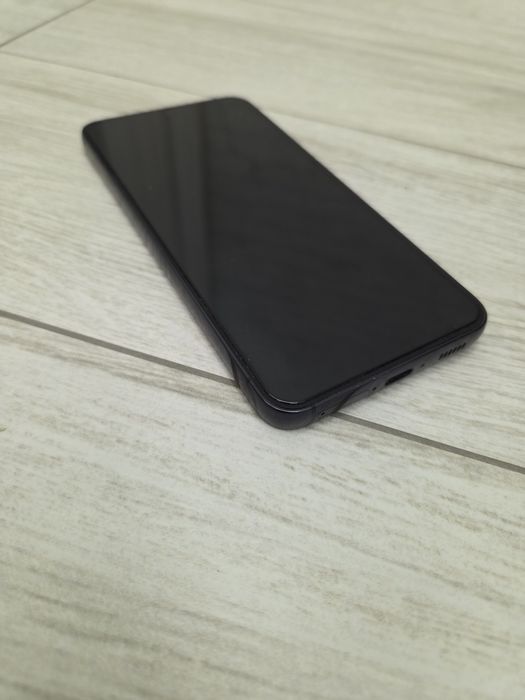 Продам свій самсунг s23/128