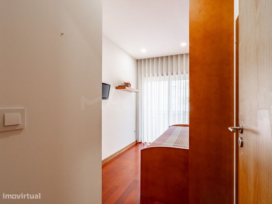 Apartamento T1+1 em Alfena