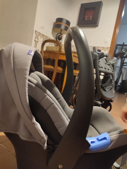 Trio Carrinho/Alcofa/Ovo Style Go Up Chicco com ISOFIX