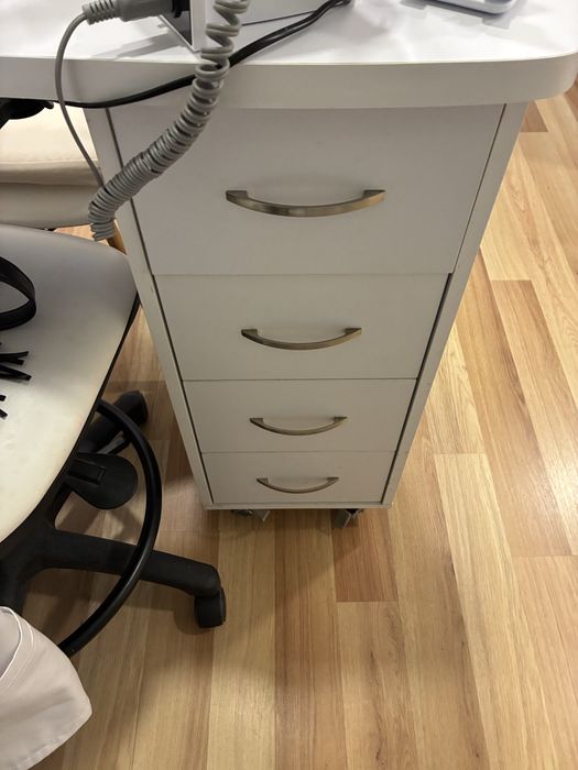 Mesa de Manicure com ventilaçao central