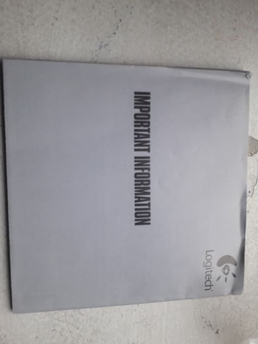 GAMEPAD "logitech" PLUG AND PLAY precision