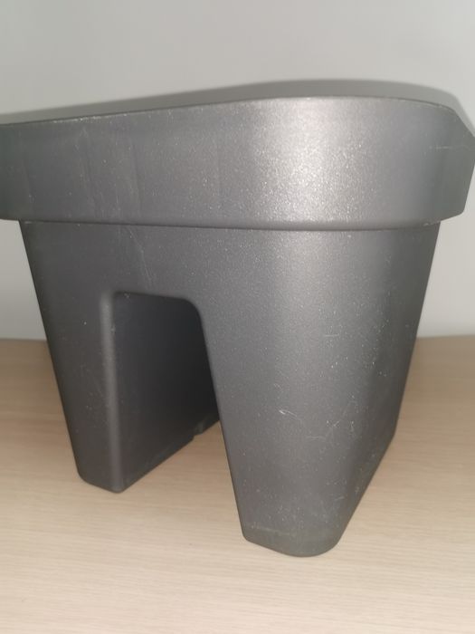 Donica na balustradę