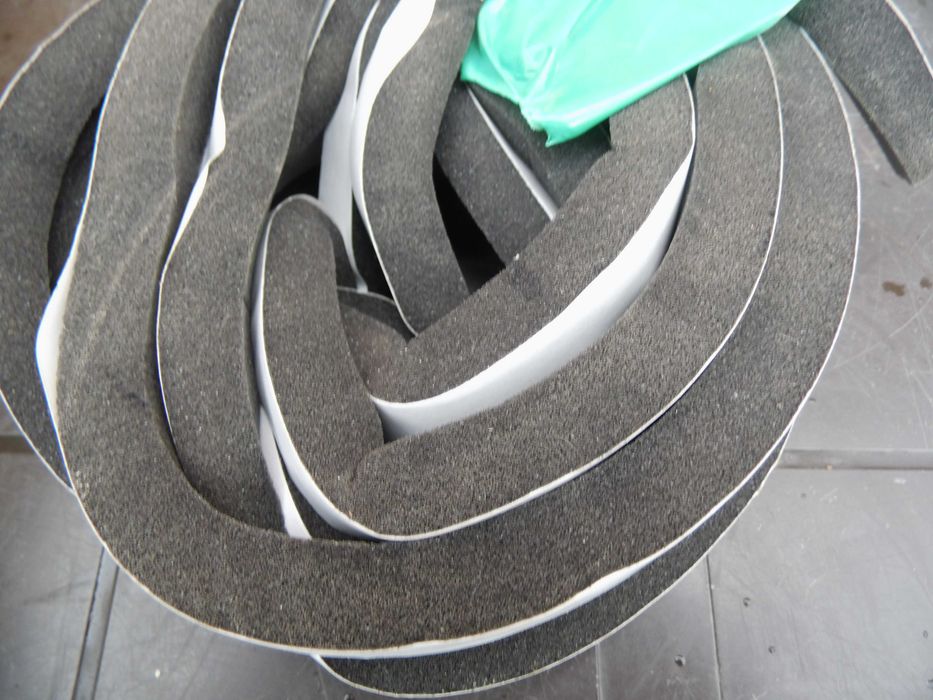 Uszczelka do okien gąbkowa ciepła