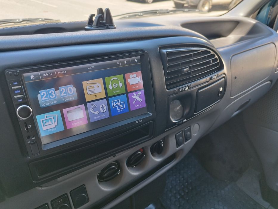 Ford Transit 7 lugares impecável