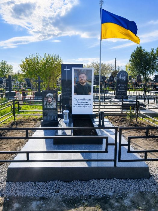 Пам'ятники граніт