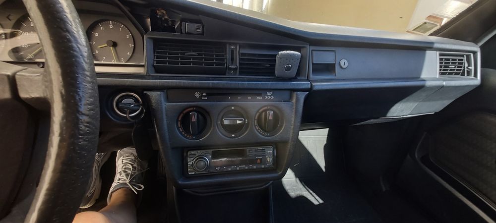 Mercedes Benz  190 D - W201 — photo 5