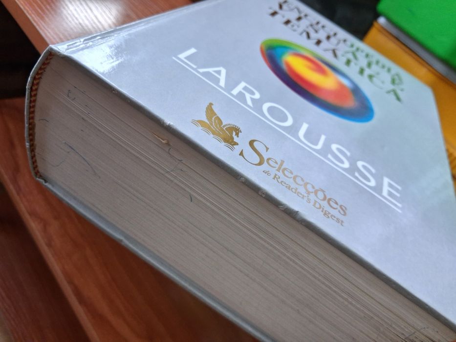 Enciclopédia visual tematica . Larousse