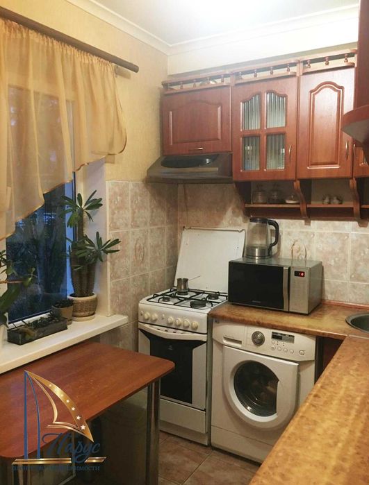 3-кімнатна на Нижньодніпровській 5/5 пов.