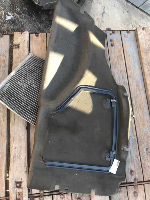 Запчасти Форд фокус MK 1 tdci 1.8 продам двигатель с коробкой