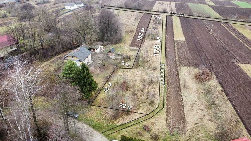 Продаж ділянки Іваниківка, 24 сот С/Г, світло, газ, 2 заїзди, будинки