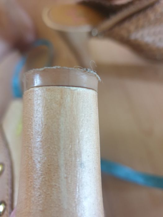 Sandałki na obcasie rozm 38