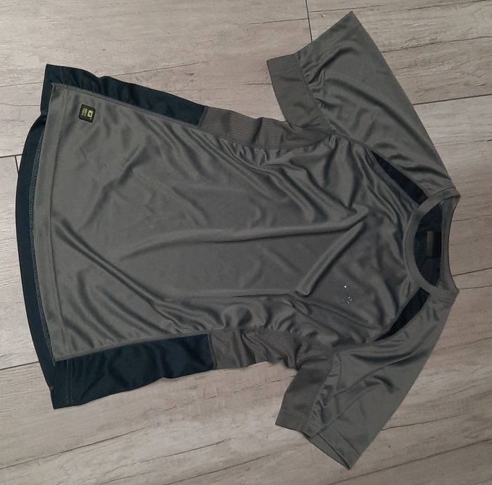 Koszulka sportowa oddychająca iQ r M