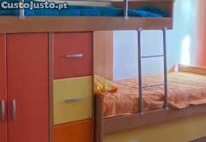 Beliche 3 camas  c/ arrumação como novo