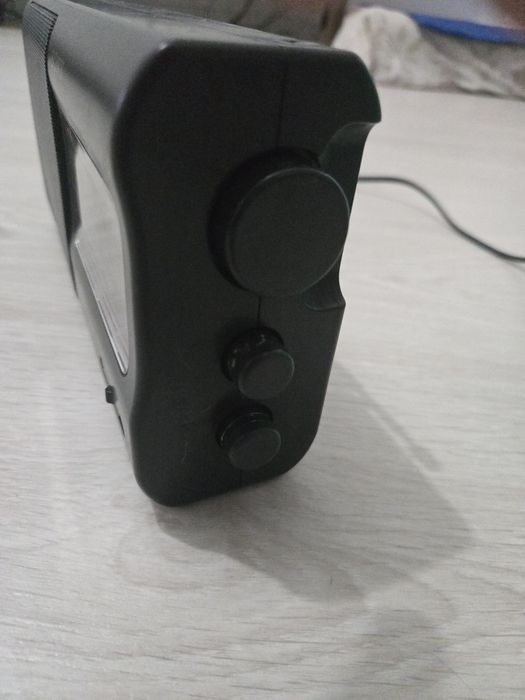 Rádio Sony ICF-780L