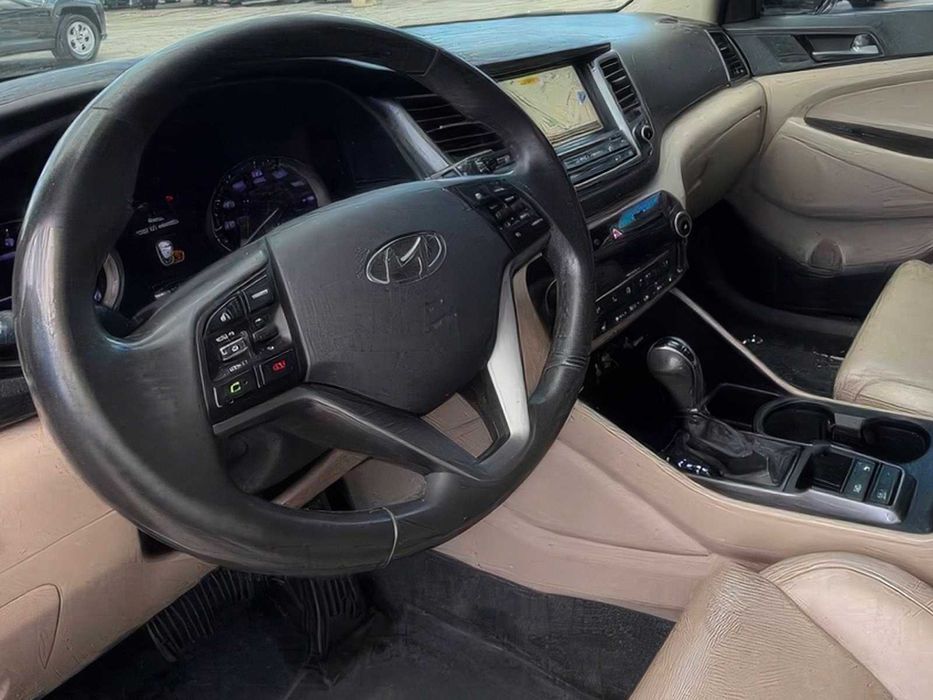 Hyundai Tucson Limited      2016