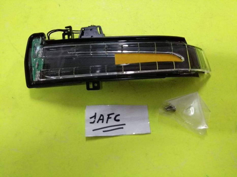 Farolins dos espelhos Mercedes Classe A ,B , C, E GLA, GLK  M S NOVOS