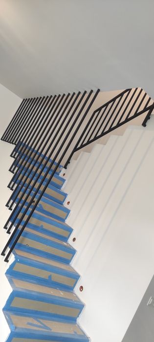 Balustrady wewnętrzne zewnetrzne różne wzory