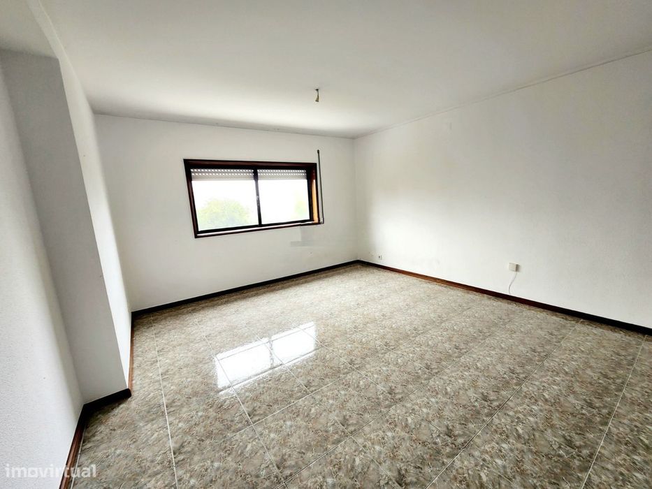 Apartamento T2 em Vilar do Paraíso