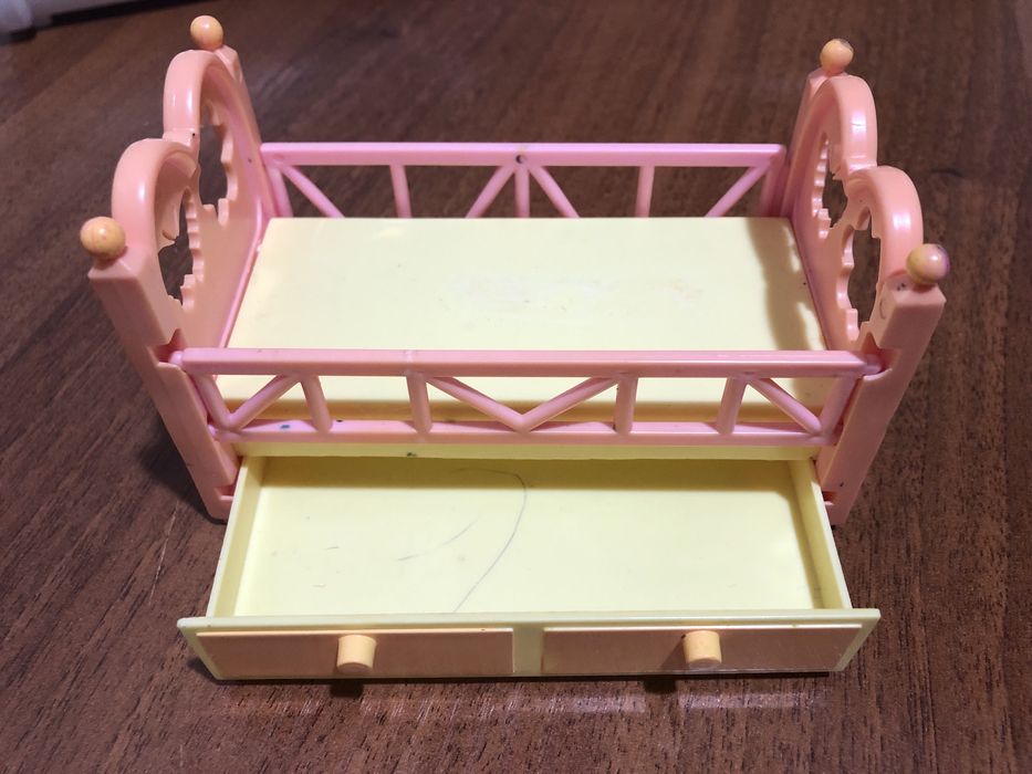 Мебель для кукол