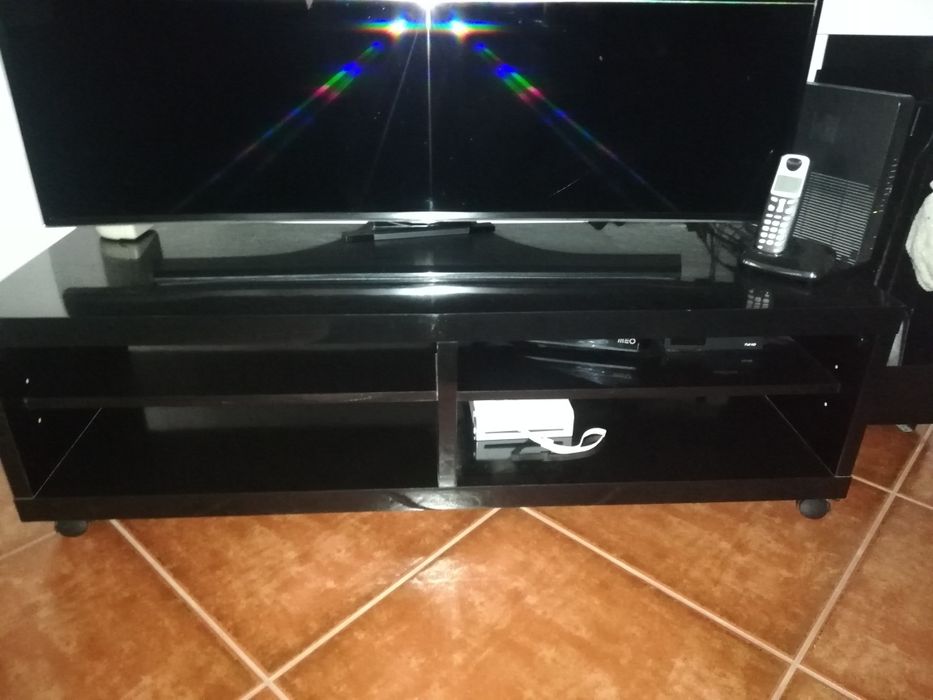 Vendo móvel para TV
