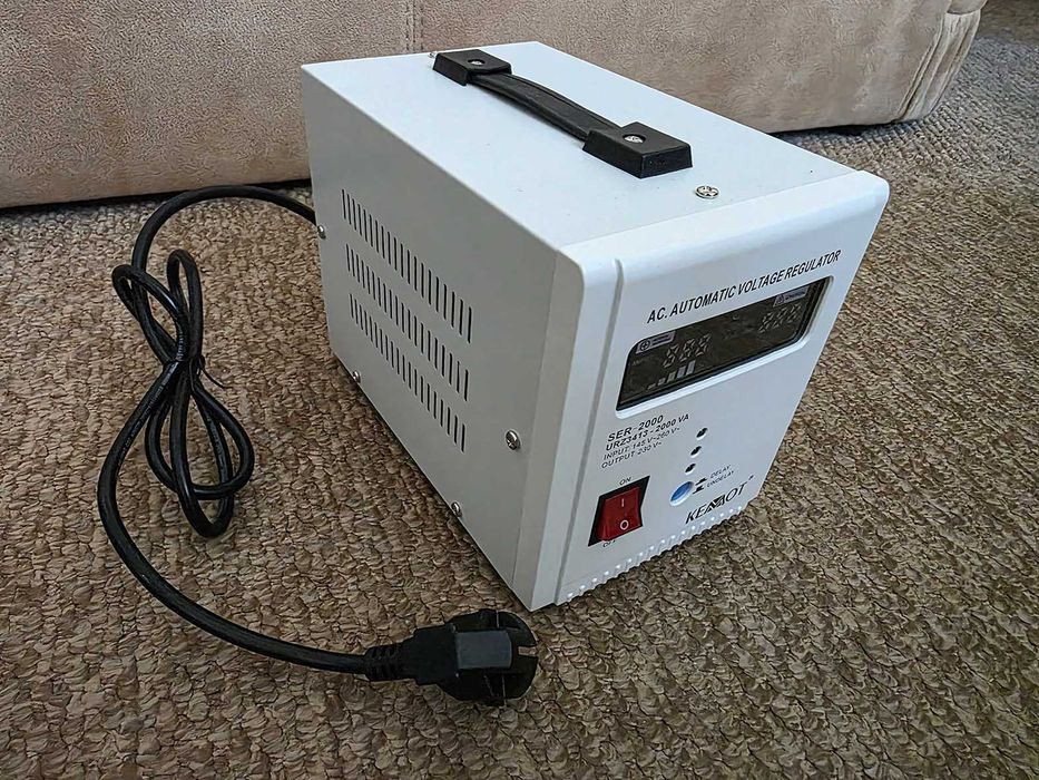 Автоматичний стабілізатор напруги KEMOT SER-2000 2000 ВА