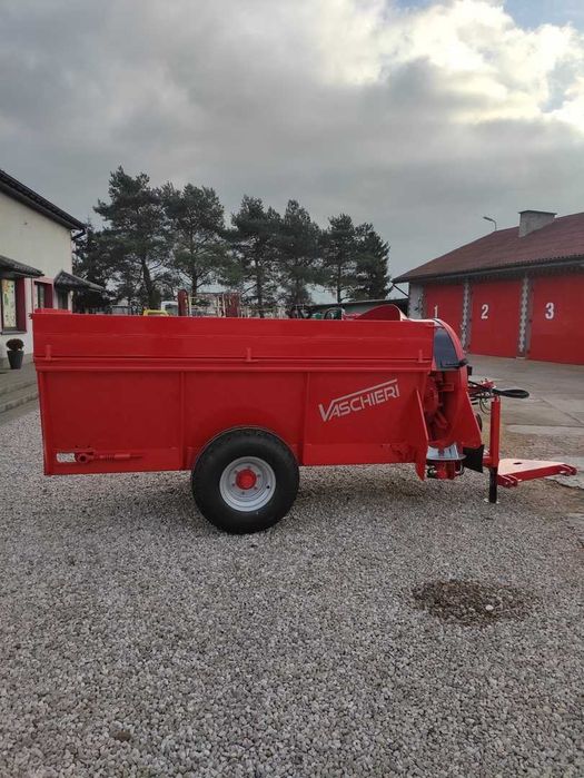 Rozrzutnik obornika sadowniczy Vaschieri rozrzutnik nawozów