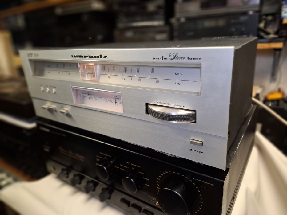 Tuner Marantz SJ-300