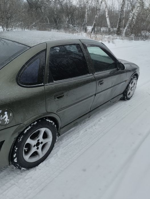 OPEL Vectra B. 1.6 Газ/Бензин