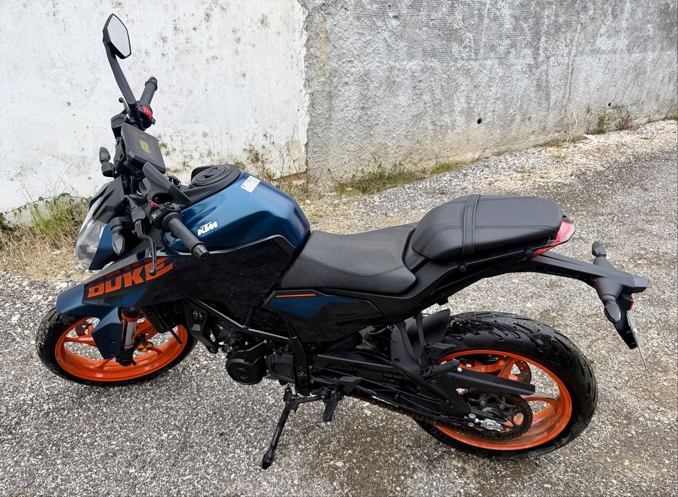 KTM Duke 125 agosto 24