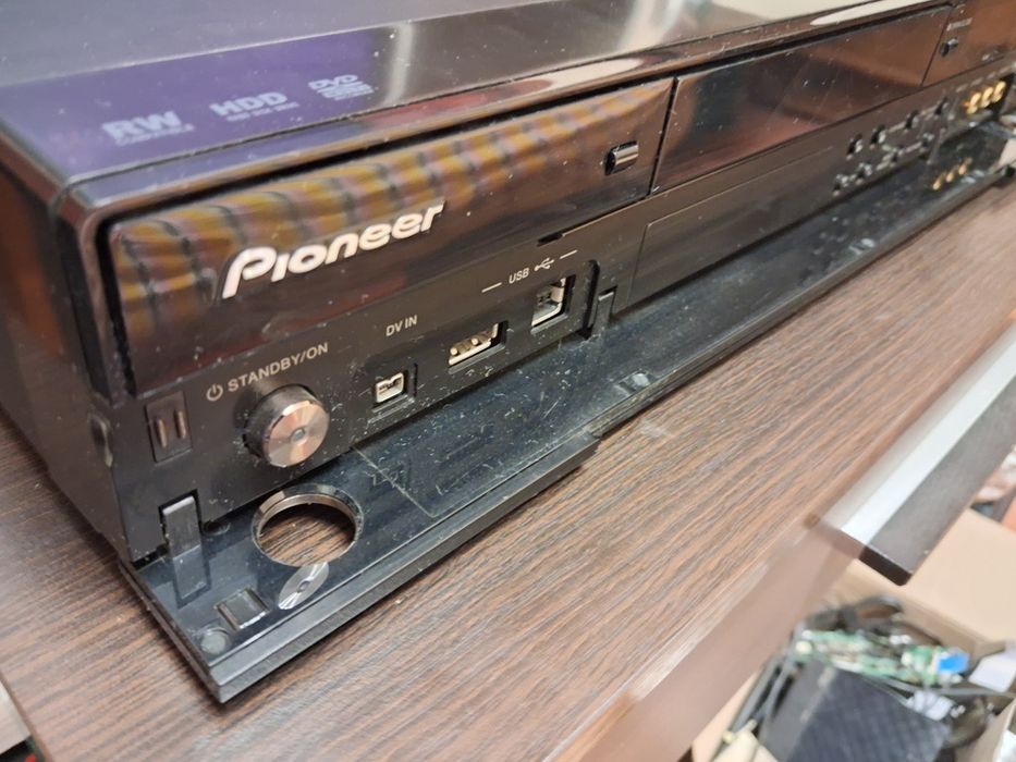 DVD/HDD рекордер Pioneer DVR-LX61 (HDMI, 250GB)