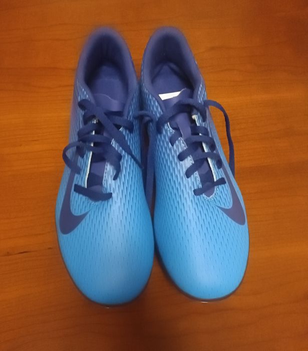 Chuteiras novas 41 Nike com pitons