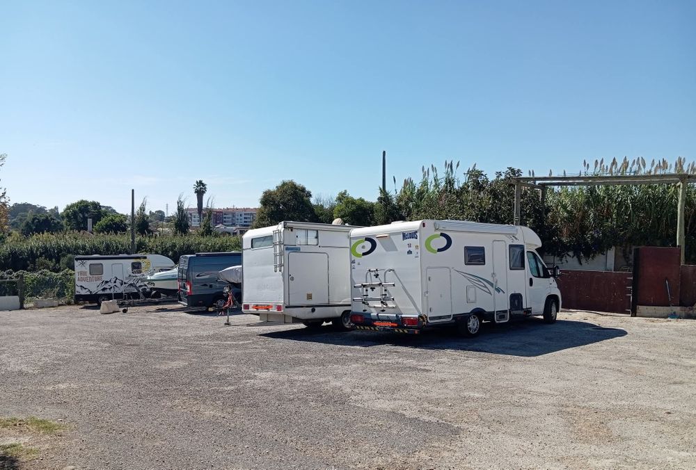 Lugar para barcos ou autocaravana
