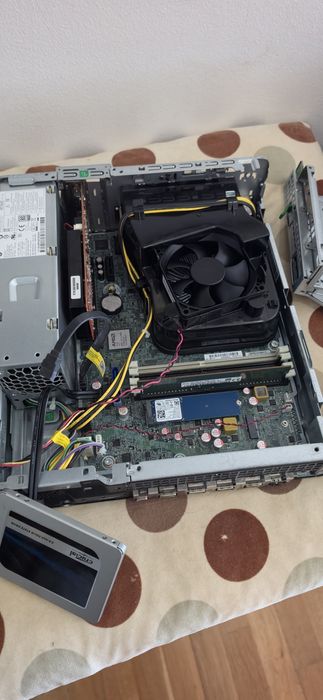 HP elitedesk  705 g4 nvme + ssd = 512gb e 8gb  ram ddr 4