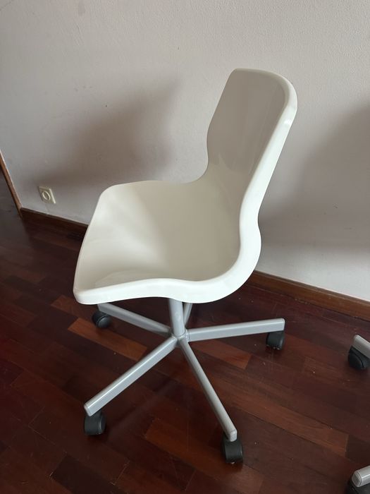 Cadeiras de escritório IKEA SNILLE