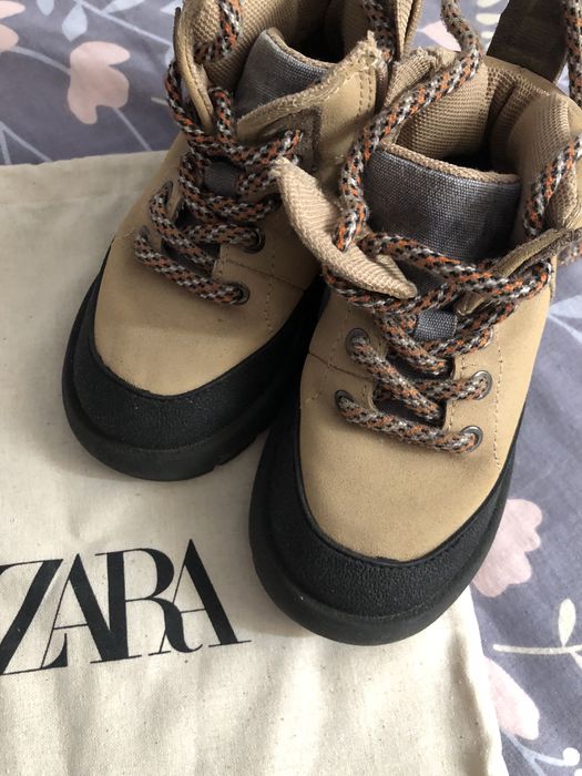 Взуття Zara на хлопчика 23р