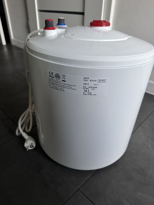 Elektryczny podgrzewacz wody 15 l