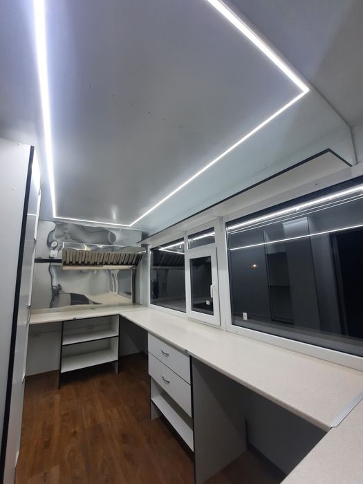 Торговий прицеп-кіоск, маф, фастфуд, кавярня, купава, кухня на колесах