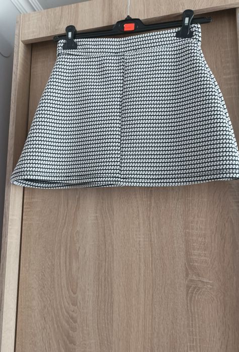 Trapezowa spódniczka krateczka elegancka M guzki