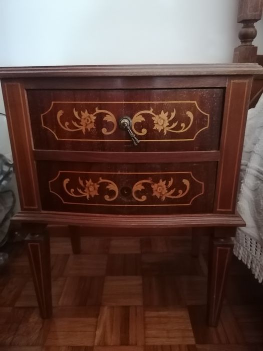 Mobília de quarto usada