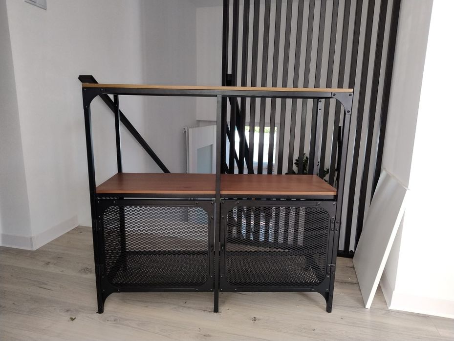 Regał czarny Ikea