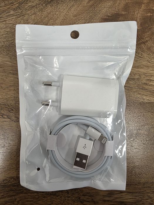 Carregador iPhone 11 + capa + vidros temperados