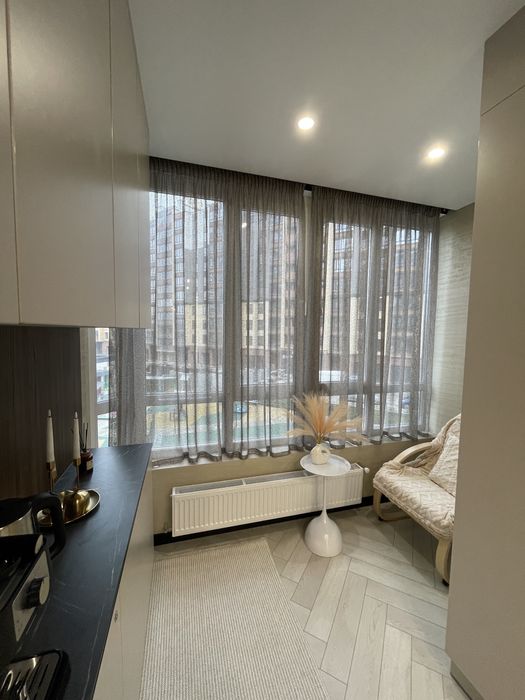 Апартаменти в новобудові для VIP-гостей в центрі.