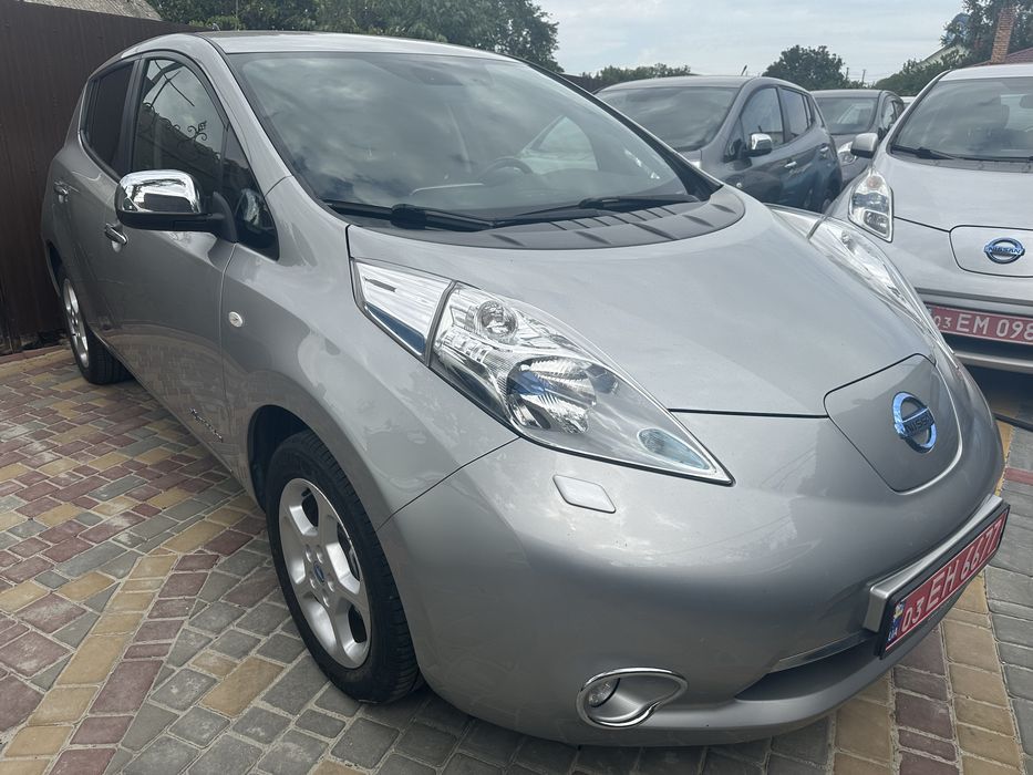 Продам Nissan Leaf 2014 г