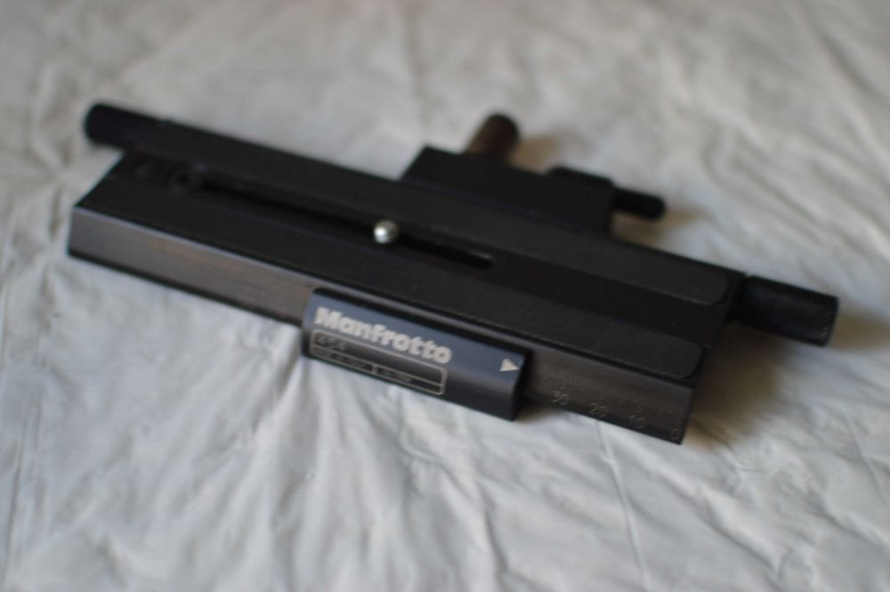 Manfrotto 454 Placa-trilho para ajuste macro/micro