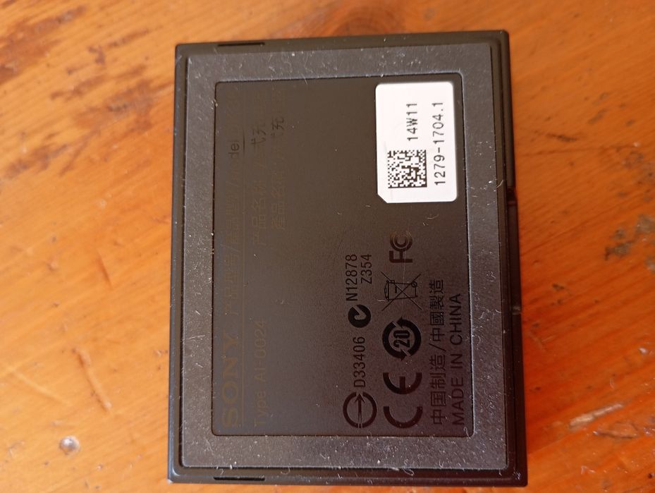 Sony stacja ładująca model DK36 Z2 działa
